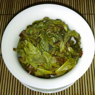 《英雄联盟》新版本风暴来袭：Meta洗牌与平衡性的微妙舞步